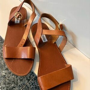 Steve Madden Tan Leather Sandals- size 8
